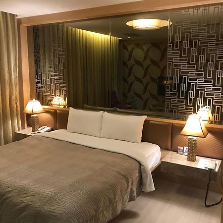 Venice Motel Καοσιούνγκ Εξωτερικό φωτογραφία