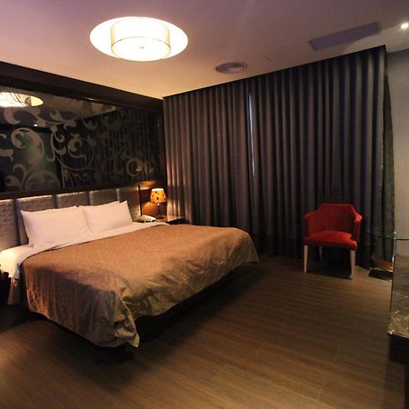 Venice Motel Καοσιούνγκ Εξωτερικό φωτογραφία